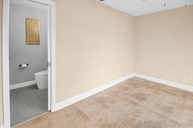 Building Photo - 1111 Mahogany Way