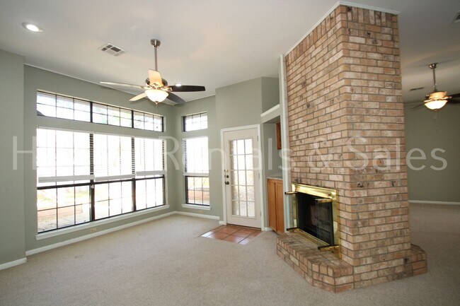 Building Photo - Sweet Like Honey!