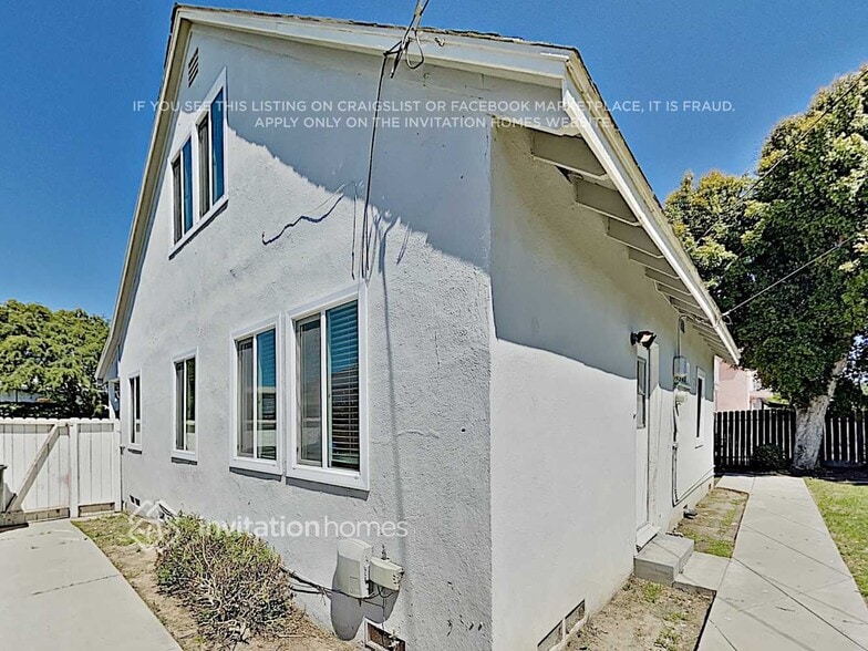 Building Photo - 14804 Rayfield Dr