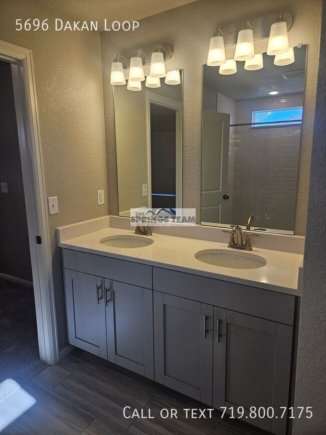 Building Photo - 5696 Dakan Lp