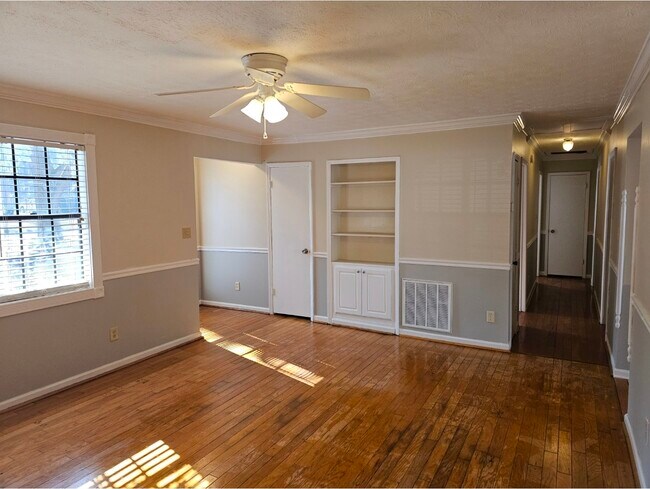 Building Photo - 3126 Caliente Ln