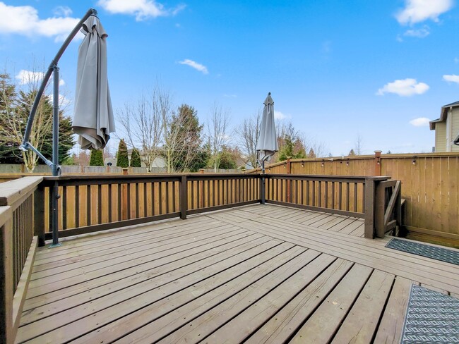 Building Photo - Newly built home with major upgrades in Br...