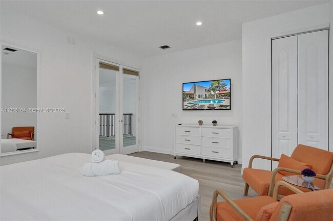 Building Photo - 1430 NW 114th Ave