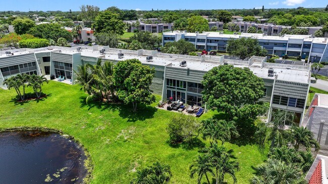 Building Photo - 2700 Fiore Way