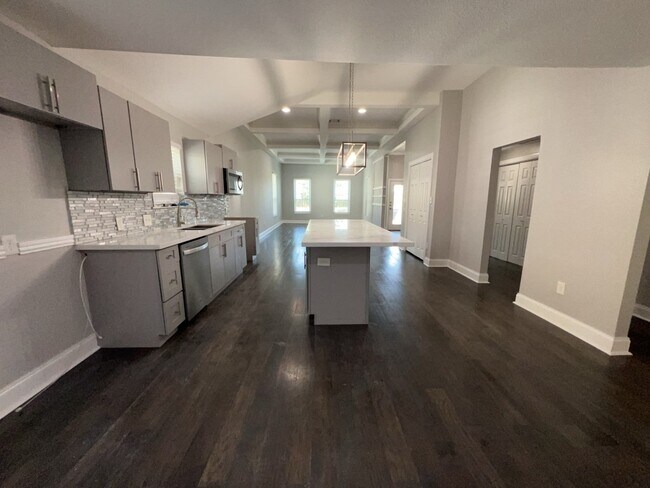 Building Photo - 401 Walton St