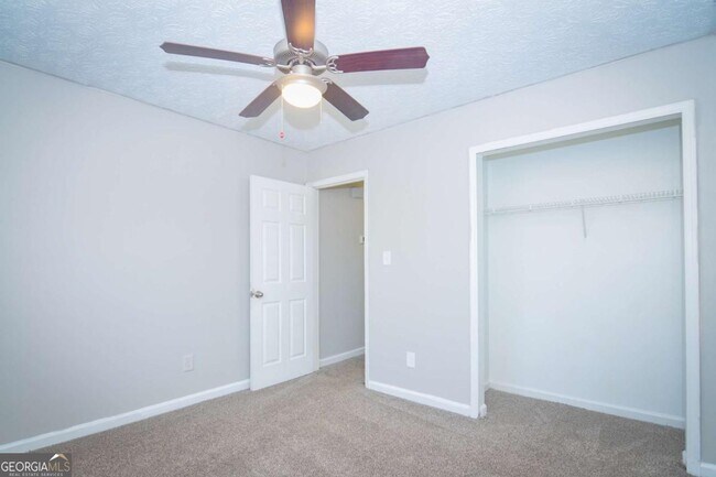 Building Photo - 130 Crystal Brook