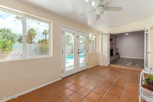 Building Photo - 1829 W Orchid Ln