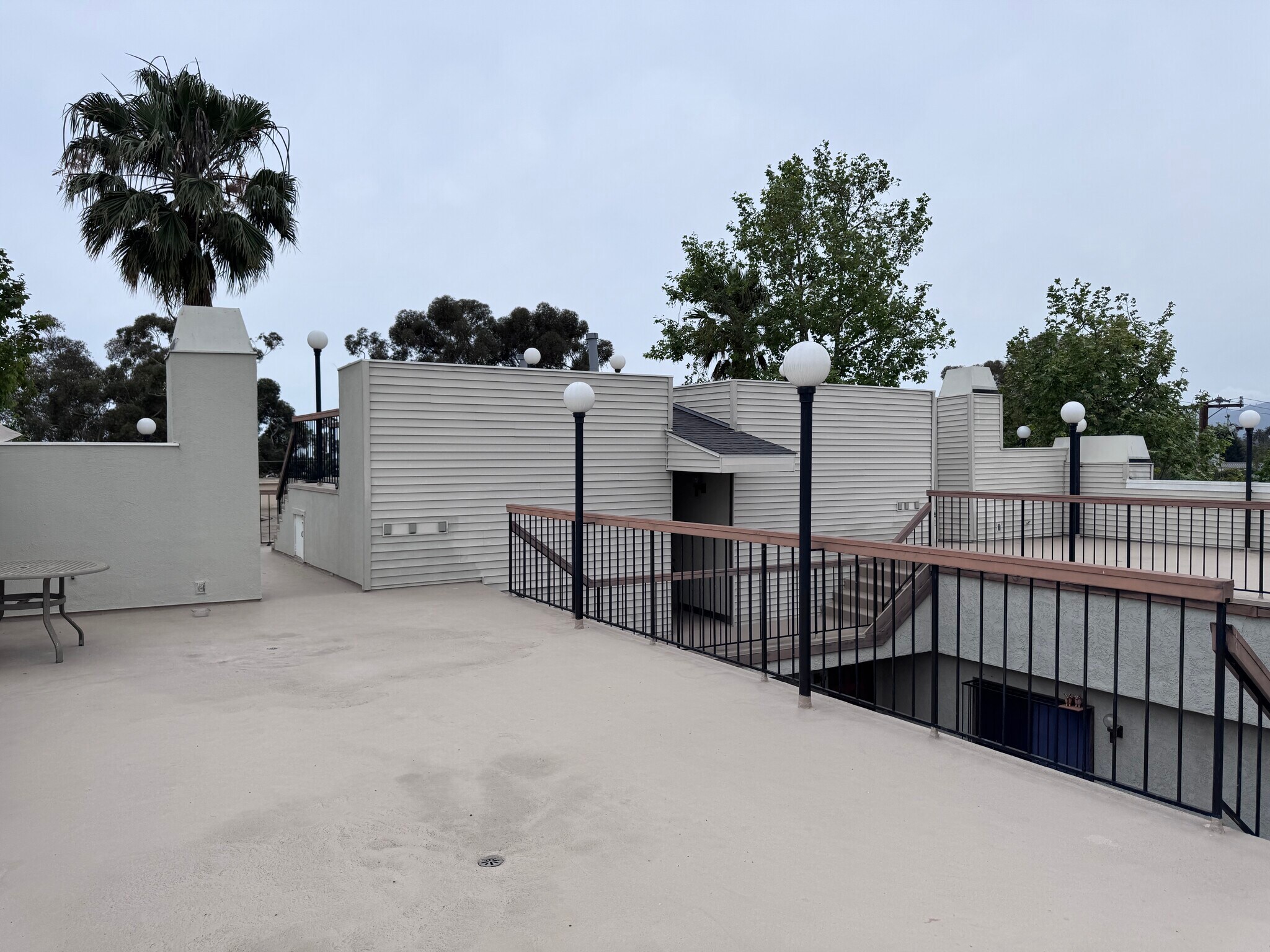 Building Photo - 848 Lincoln Blvd