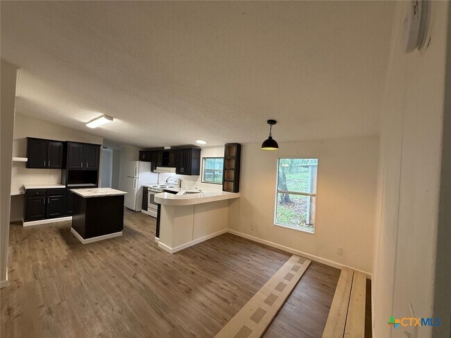 Building Photo - 532 Grandview Bend