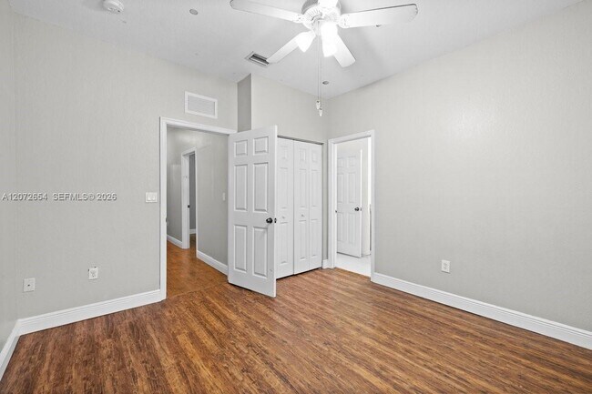 Building Photo - 7929 Tuscany Dr