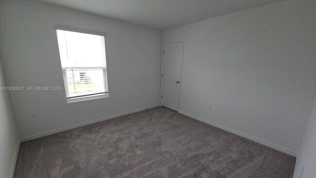 Building Photo - 4724 Yellow Elder Wy