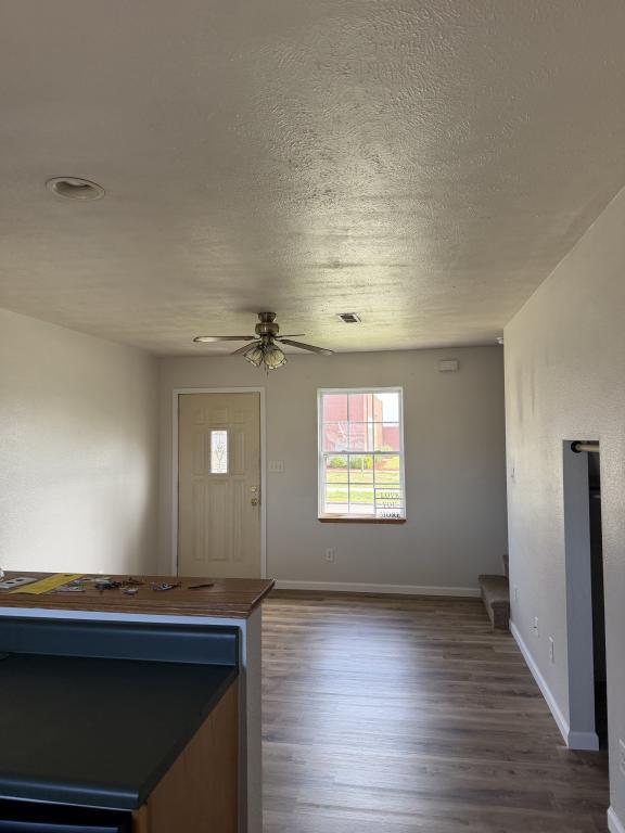 Building Photo - 500 S Washington St