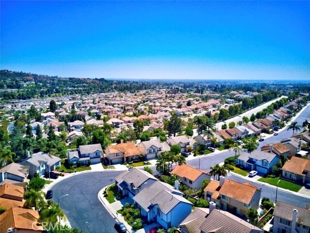 Building Photo - 16208 Peppertree Ln