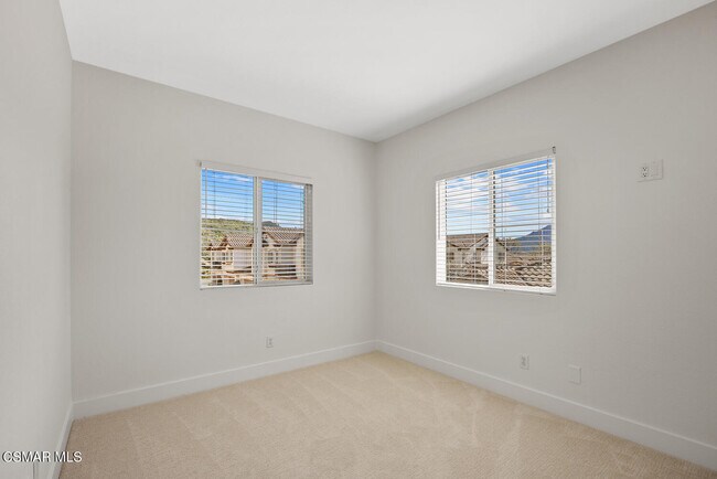 Building Photo - 88 Via Katrina