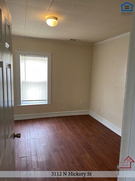 Building Photo - 3112 N Hickory St