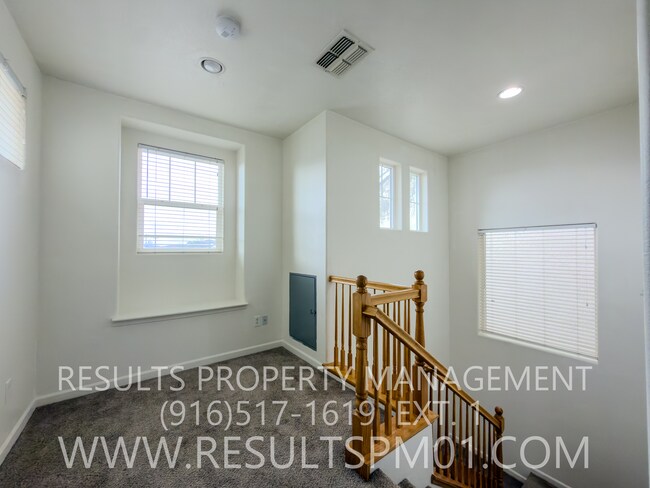 Building Photo - 3 Bedroom 2 bath Home in Natomas