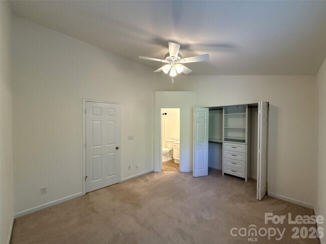 Building Photo - 639 Mountainwater Dr