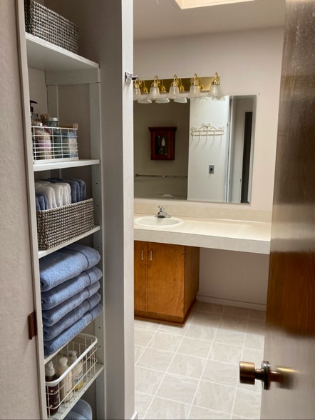 Building Photo - 6007 74th St NE