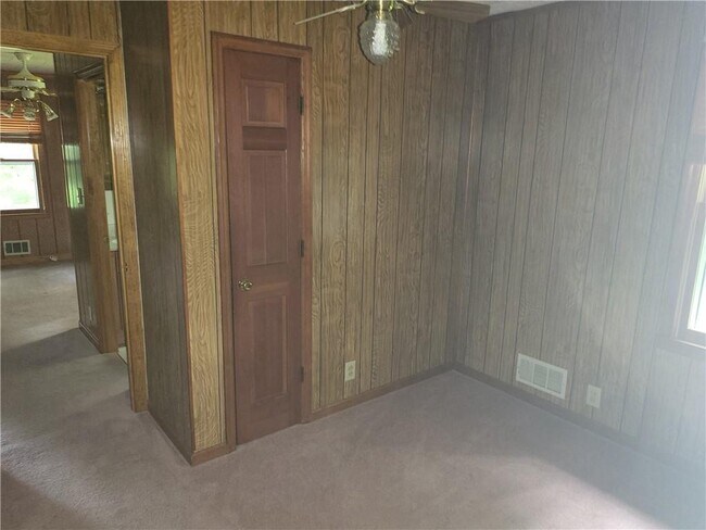 Building Photo - 6707 Campground Rd