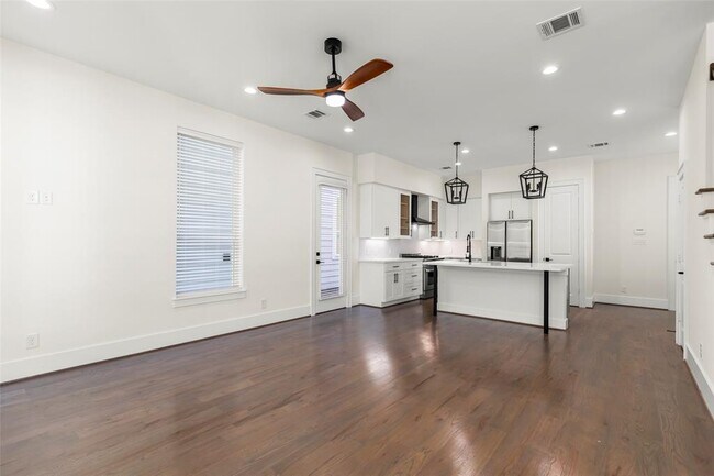 Building Photo - 1812 Palmetto Landing Dr