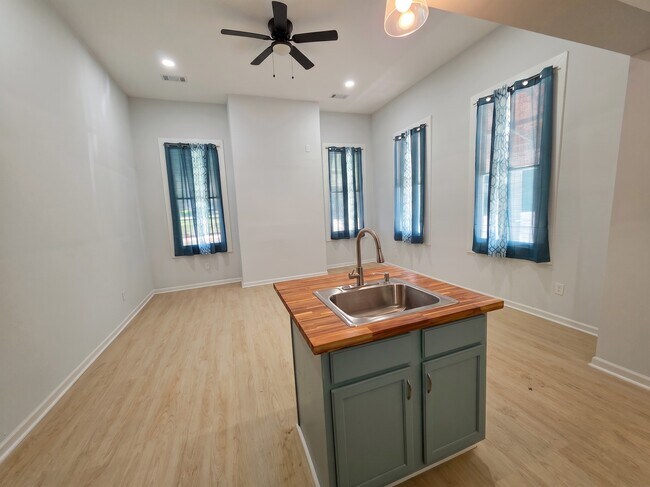 Building Photo - McDonough Duplex