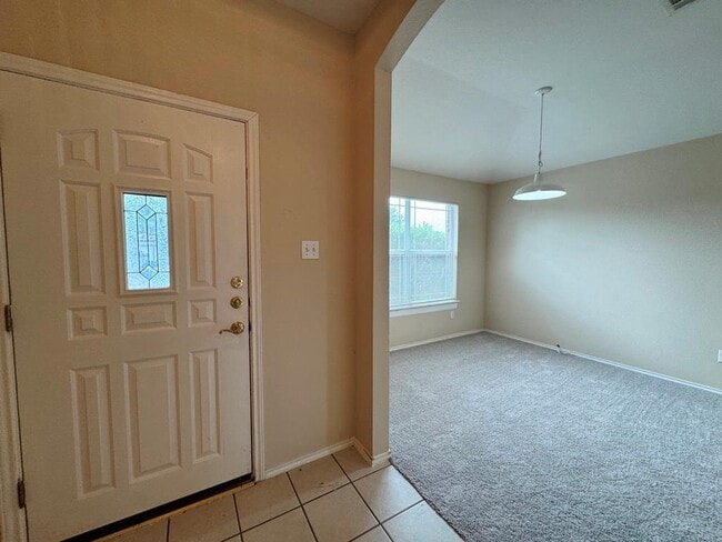 Building Photo - 209 Katy B Ln