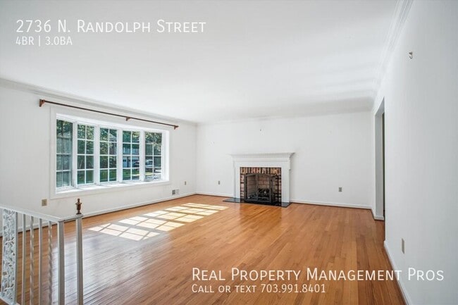 Building Photo - 2736 N Randolph St