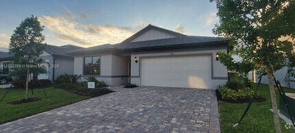 Building Photo - 2941 Hibiscus Ave
