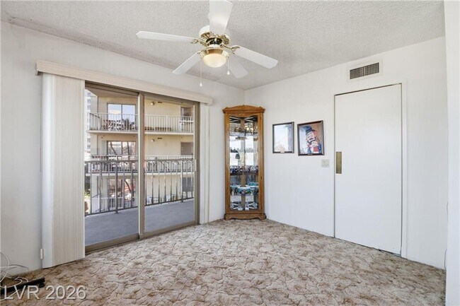 Building Photo - 205 E Harmon Ave
