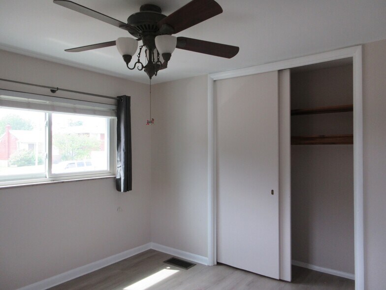 Building Photo - 3492 Moonridge Dr