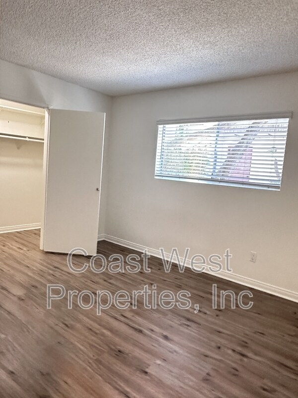 Building Photo - 1810 Broadway St