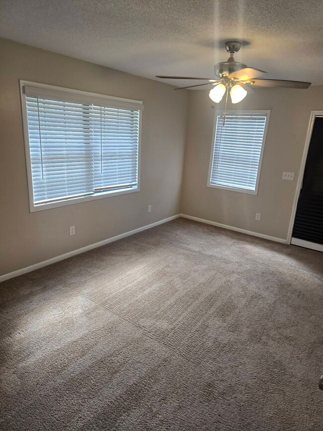 Building Photo - 763 Dunlevie Rd