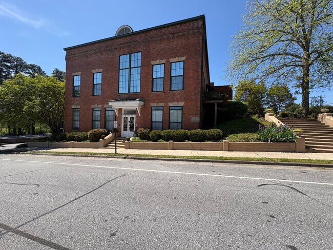 Building Photo - Lovely 2 Bedroom 2 full Bath Historical  Condo in Downtown Easley! Lawn Care and Trash Pickup inc...