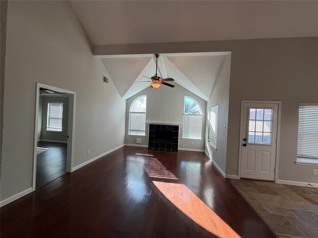 Building Photo - 4230 Geronimo Lake Dr