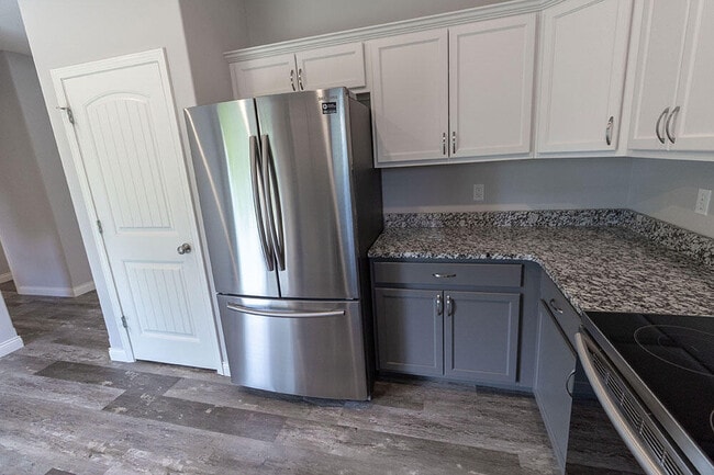 Building Photo - 2801 Amberwood court