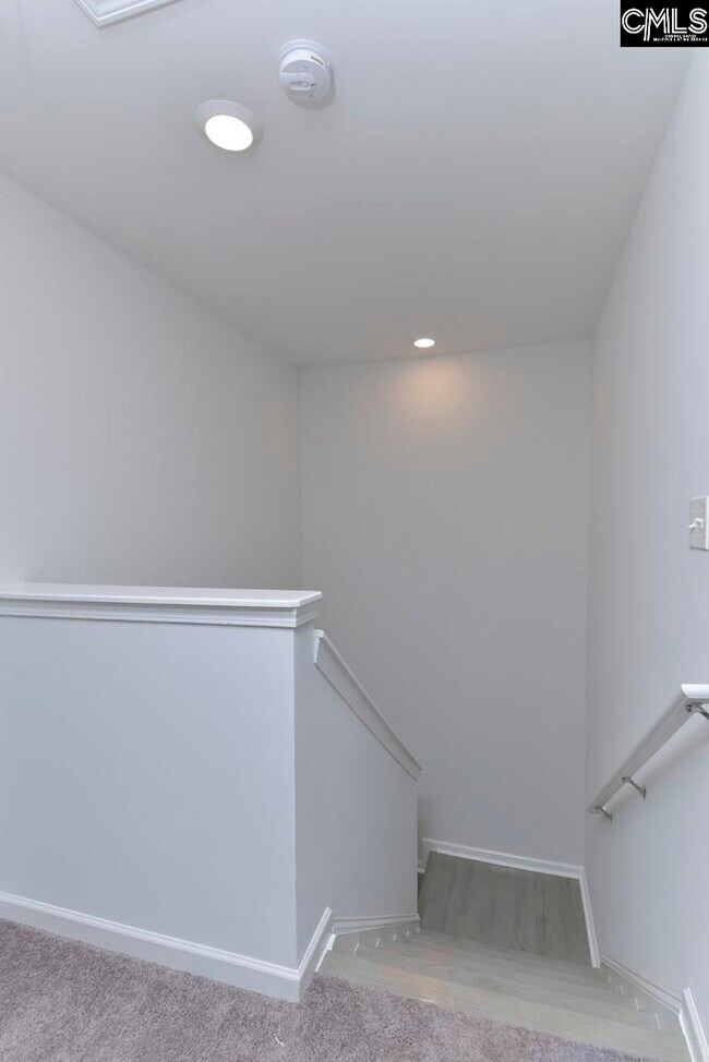 Building Photo - 185 Northwood St