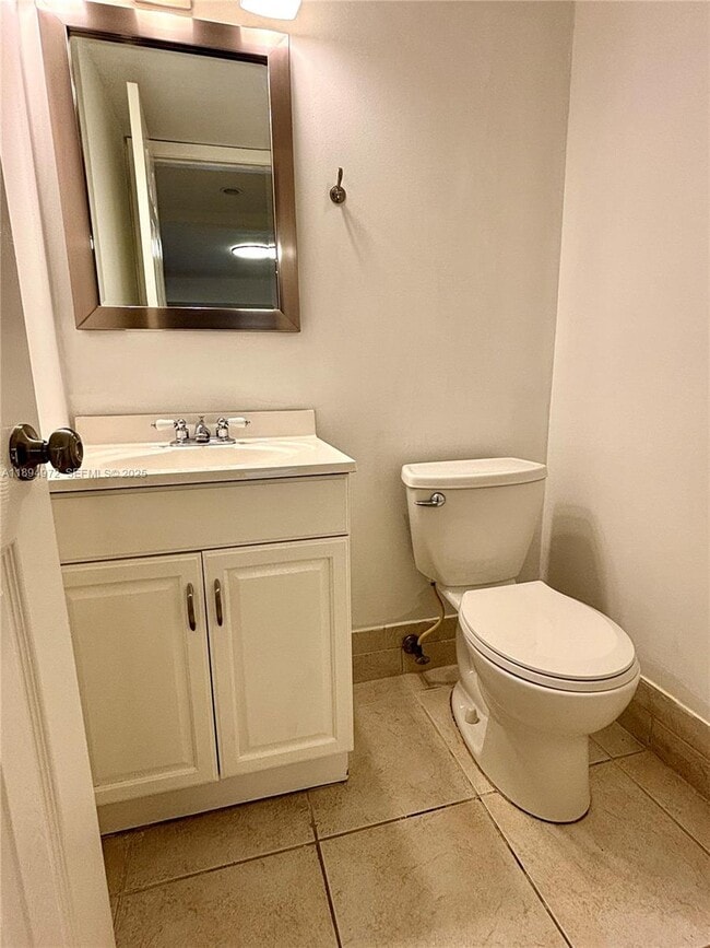 Building Photo - 3328 Quail Close