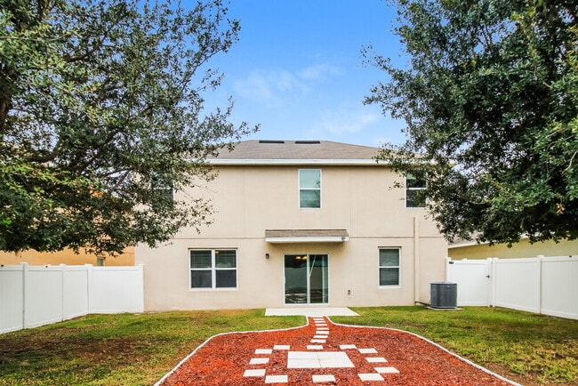 Building Photo - 14489 Finsbury Dr