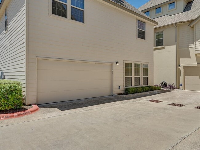 Building Photo - 5309 William Holland Ave