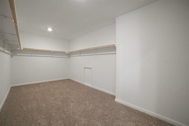 Building Photo - 313 LAS LOMAS Dr