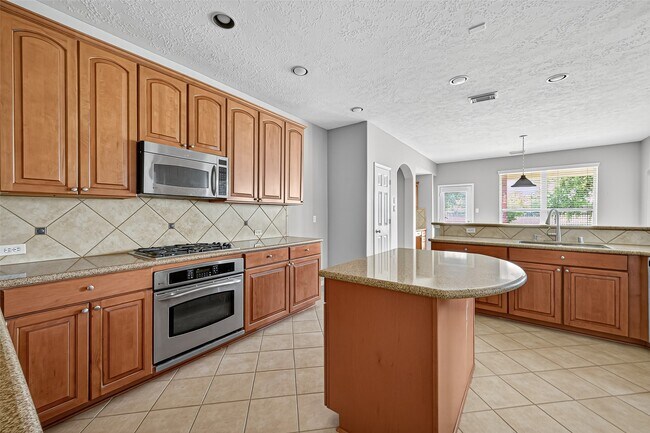 Building Photo - 10815 Lake Raven Ct