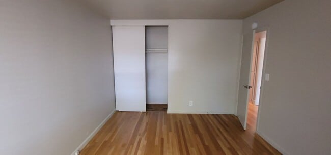 Building Photo - 133 Forest Hill Dr