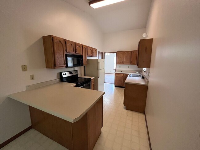 Building Photo - 543 Duroc Ct