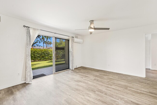 Building Photo - 77835 California Dr