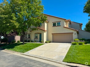 Building Photo - Pekin Court- Roseville