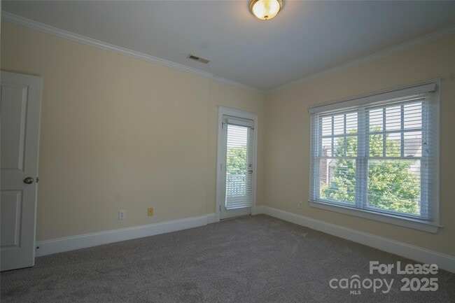 Building Photo - 509 Lees Ct St