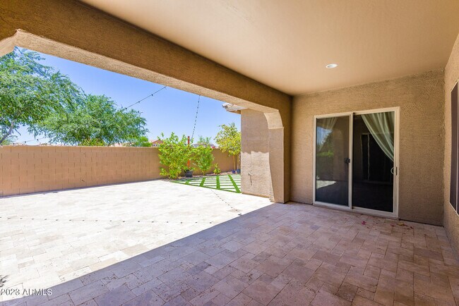Building Photo - 3320 S Nash Way
