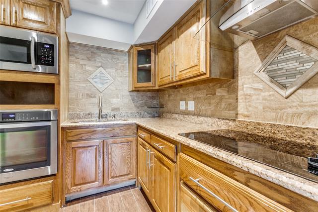 Building Photo - 15151 Berry Trail