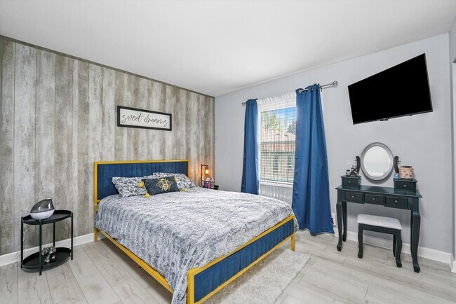 Building Photo - 1758 Sussex Walk