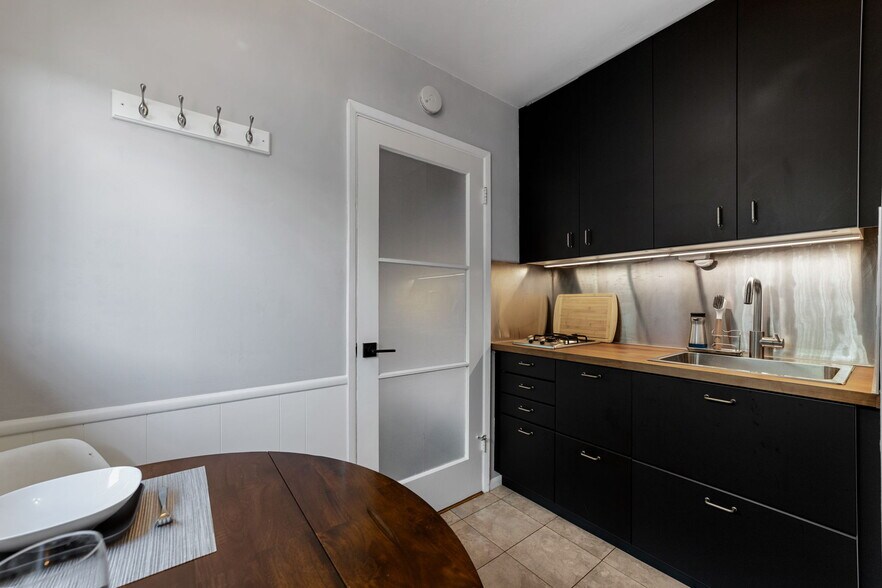 Building Photo - 4759 Baylor Dr